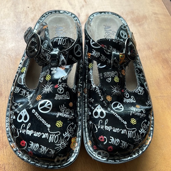 Alegria classic Peace & Love US size 8/8.5 - Picture 1 of 10